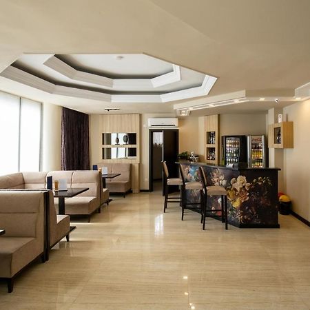 Hotel Alex Galac Kültér fotó