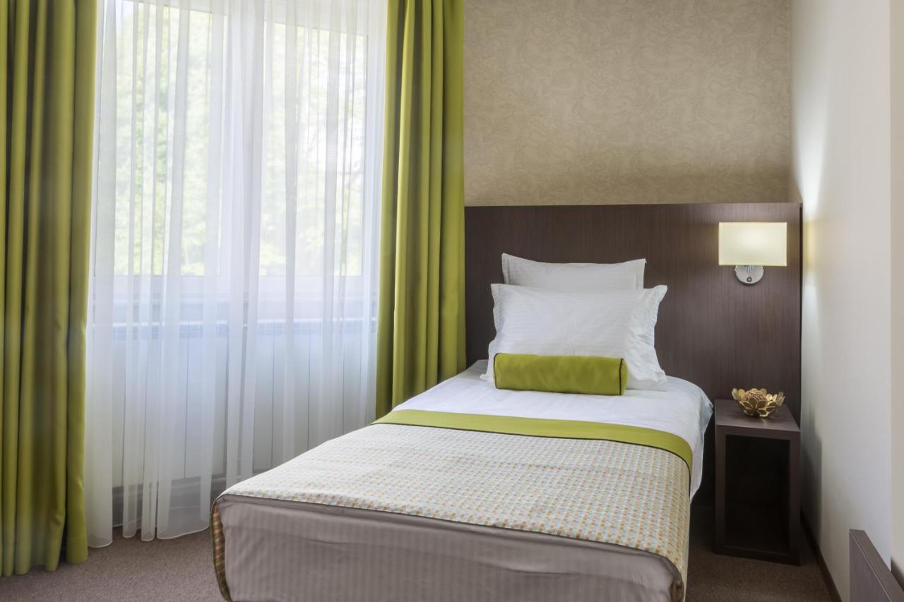 Hotel Alex Galac Kültér fotó